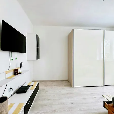 Appartement Utulny Byt Blizko Centra - 24h Self Check-in Banská Bystrica